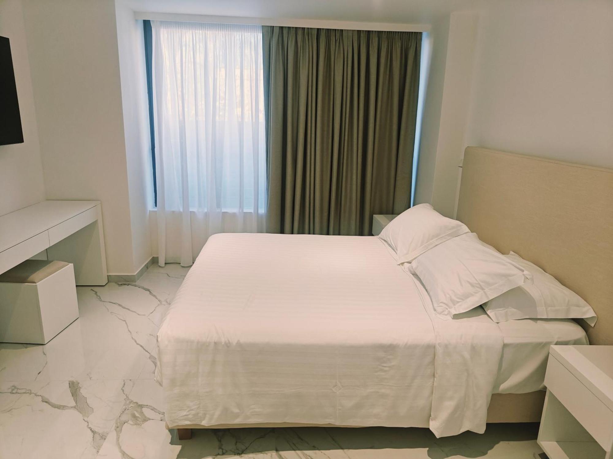 Ibiscus Hotel Rhodes City Ngoại thất bức ảnh