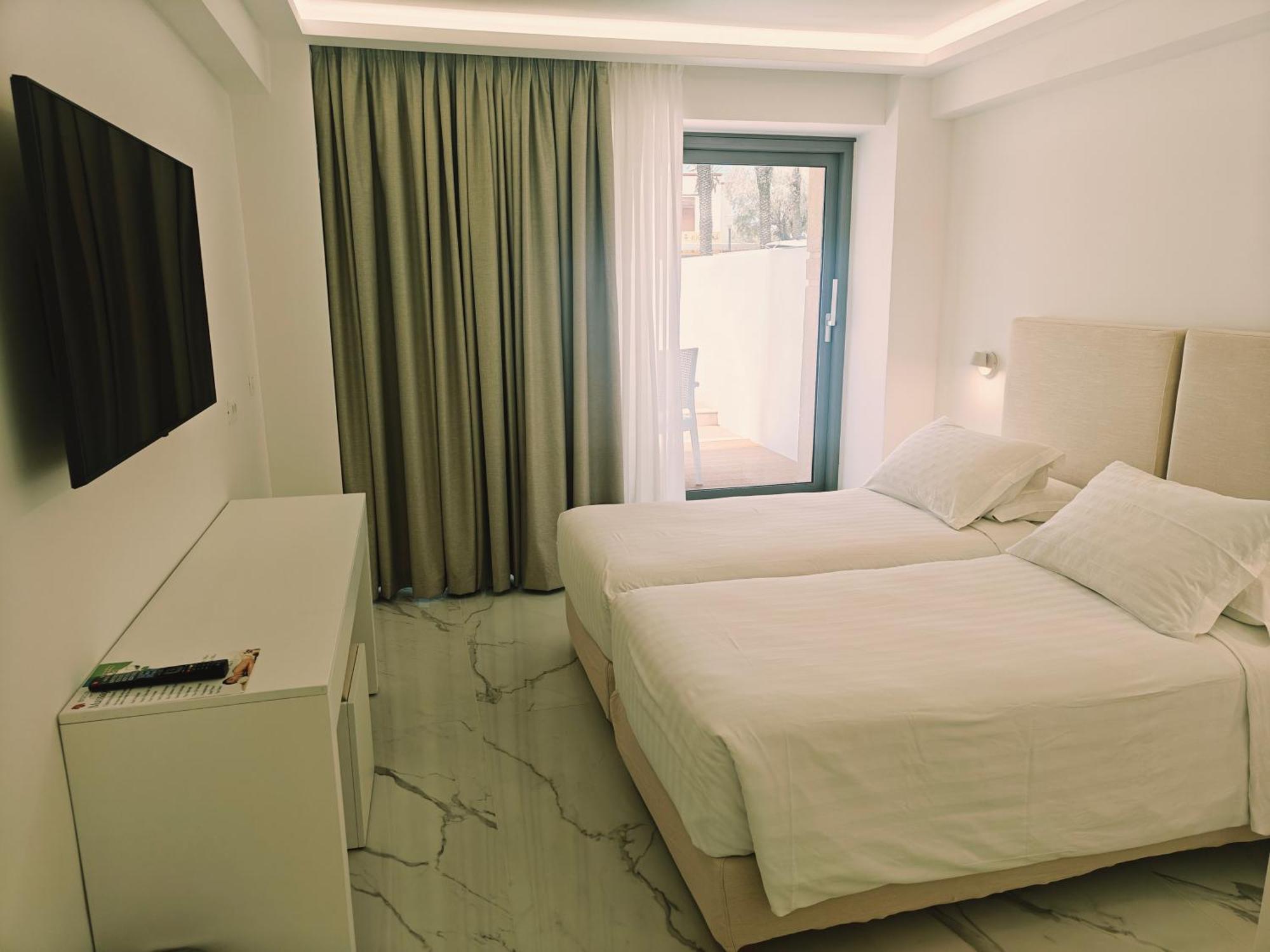 Ibiscus Hotel Rhodes City Ngoại thất bức ảnh