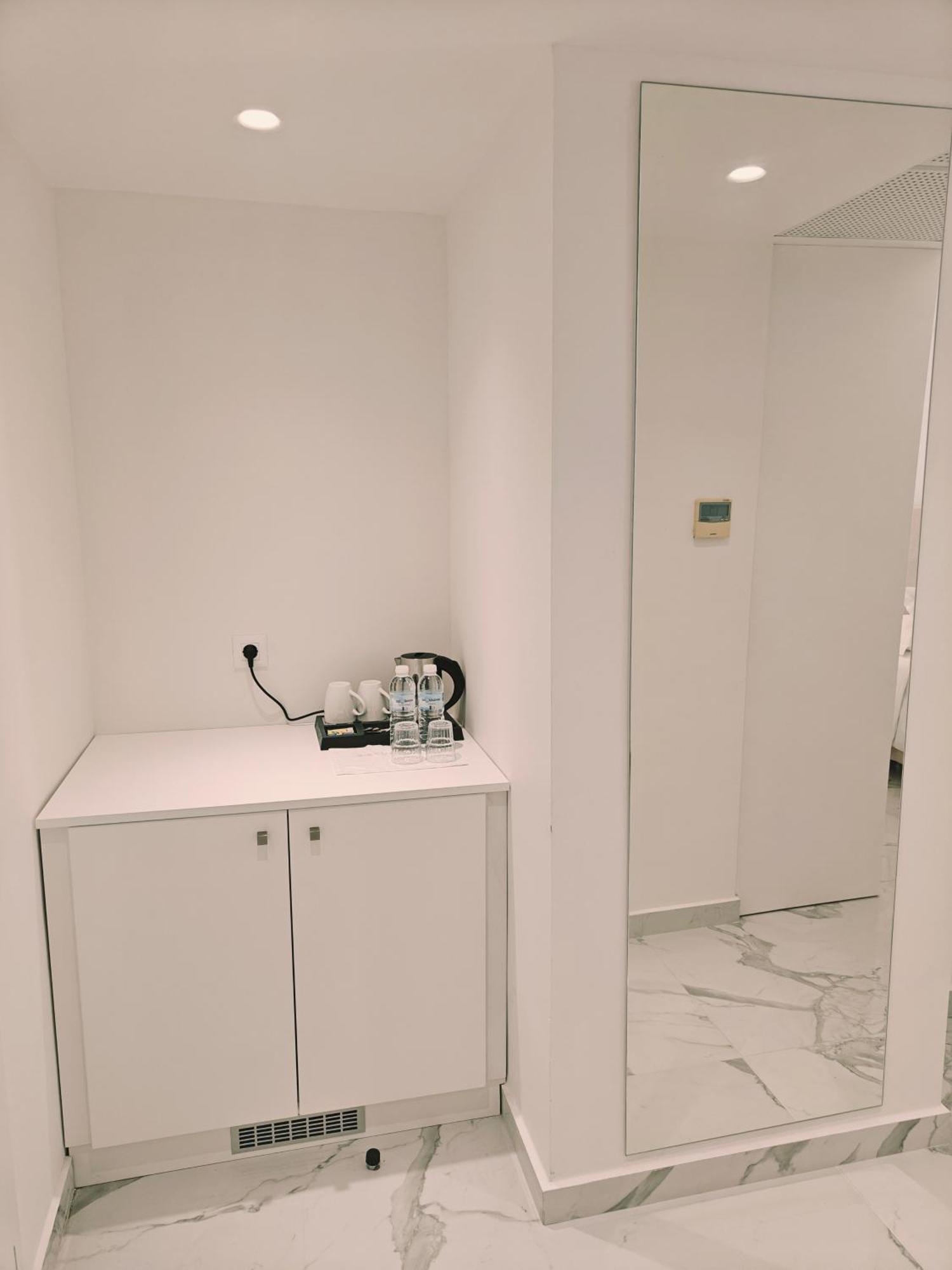 Ibiscus Hotel Rhodes City Ngoại thất bức ảnh